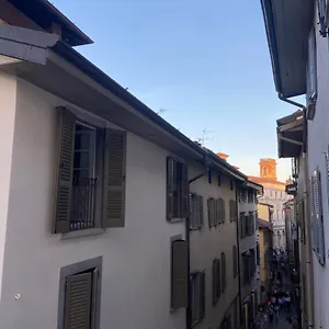 Colleoni 20 , Bérgamo Italia