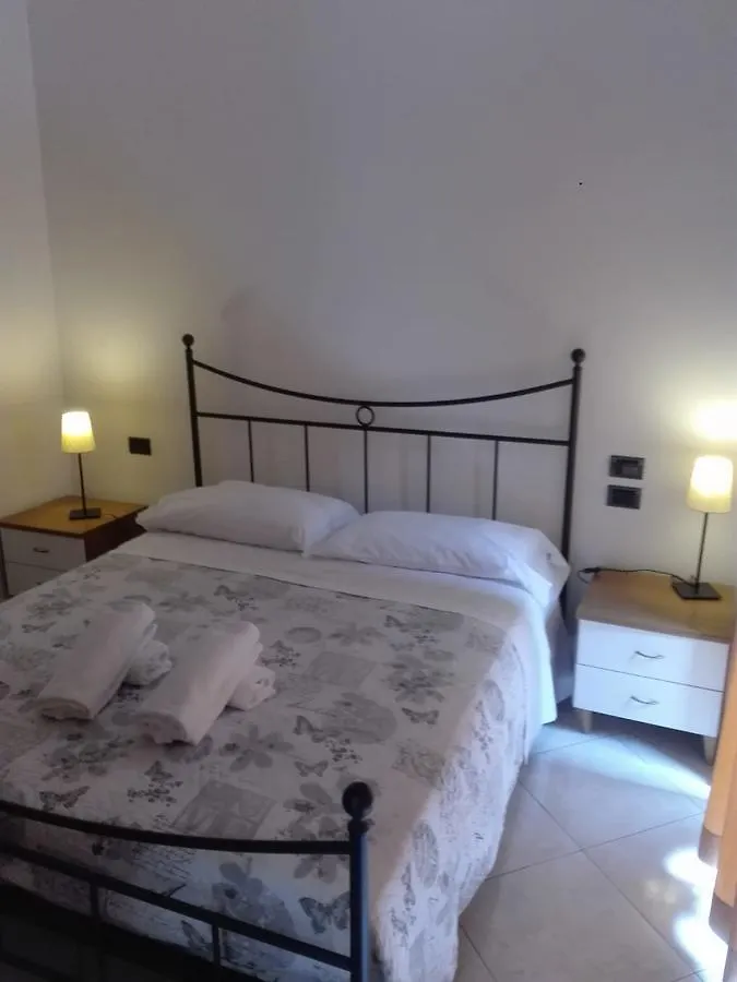 Caravaggio Apartments Bergamo Pensjonat
